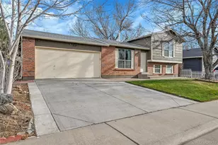 4642 Eureka Ct, Denver, CO 80239 - Photo 1