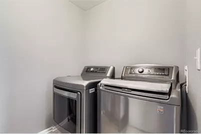 5528 Lewiston Court, Denver, CO 80239 - Photo 23