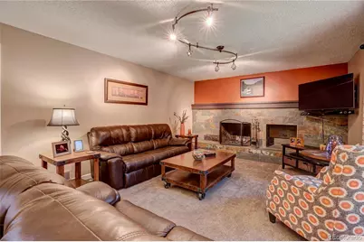 572 E Long Circle, Centennial, CO 80122 - Photo 17