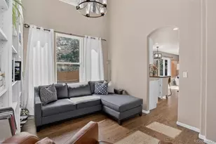 10686 W Parkhill Pl, Littleton, CO 80127 - Photo 11