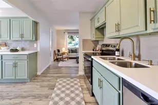 6102 Grape Dr, Commerce City, CO 80022 - Photo 13