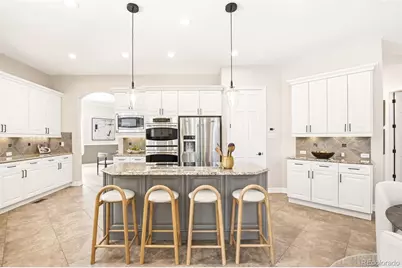 26746 E Peakview Drive, Aurora, CO 80016 - Photo 11