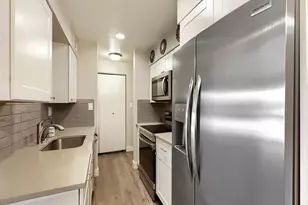 190 E Highline Cir, Centennial, CO 80122 - Photo 5