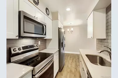 190 E Highline Circle #202, Centennial, CO 80122 - Photo 3