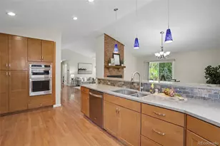 8176 S Newport Way, Centennial, CO 80112 - Photo 9