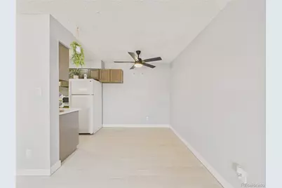 190 E Highline Circle #302, Centennial, CO 80122 - Photo 5