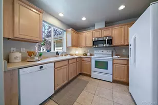 17313 E Kansas Pl, Aurora, CO 80017 - Photo 5