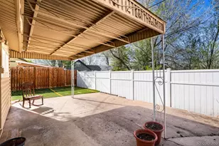 2263 W Parkhill Ave, Littleton, CO 80120 - Photo 31