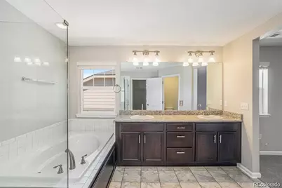5966 S Kellerman Court, Aurora, CO 80016 - Photo 5