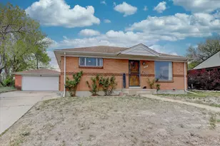 7111 Avrum Dr, Denver, CO 80221 - Photo 3
