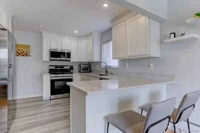 7111 Avrum Drive, Denver, CO 80221 - Photo 7