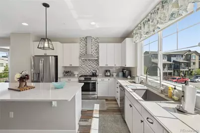 8871 Southurst Street, Littleton, CO 80129 - Photo 9