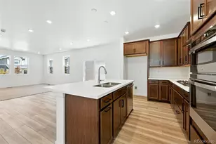 3297 N Duquesne Wy, Aurora, CO 80019 - Photo 3