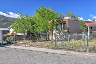 622 Walnut St, Salida, CO 81201 - Photo 3