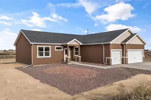 1438 N Moonbeam Dr, Pueblo West, CO 81007 - Photo 37