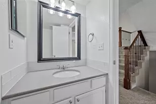 5904 S Netherland Cir, Centennial, CO 80015 - Photo 19