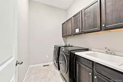 22619 E Tufts Place, Aurora, CO 80015 - Photo 19