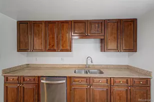 3039 Victor St, Aurora, CO 80011 - Photo 11