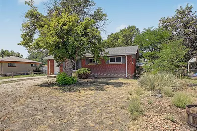 3039 Victor Street, Aurora, CO 80011 - Photo 5