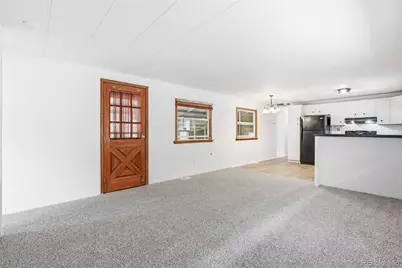 900 Mountain View Avenue, Longmont, CO 80501 - Photo 5