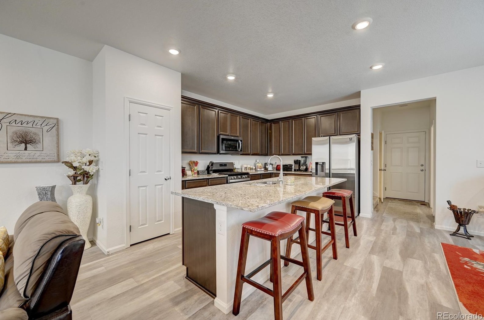 16575 Alameda Pkwy, Denver CO  80017-2095 exterior