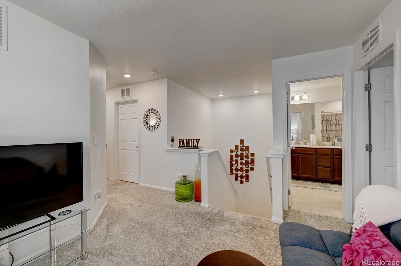 16575 Alameda Pkwy, Denver CO  80017-2095 exterior