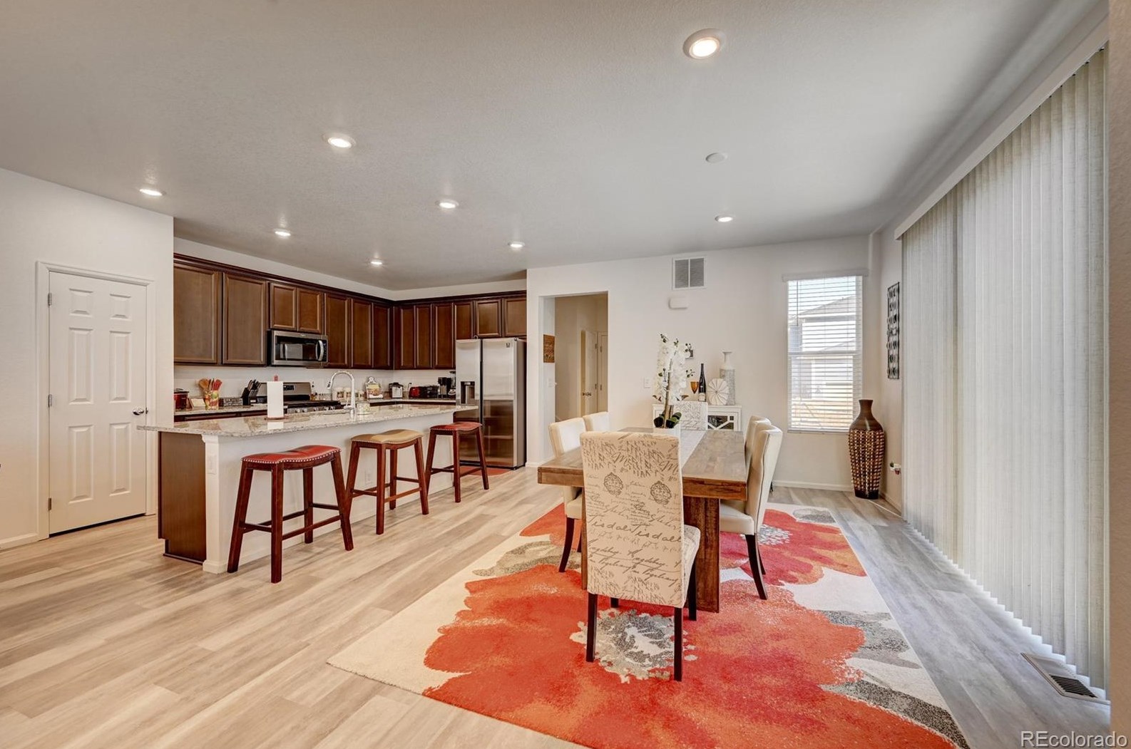 16575 Alameda Pkwy, Denver CO  80017-2095 exterior