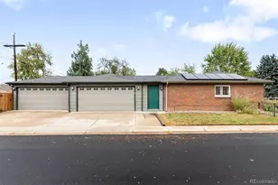 2101 Newport St, Denver, CO 80207 - Photo 33