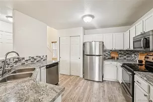 1147 S Ventura Cir, Aurora, CO 80017 - Photo 13