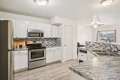 1147 S Ventura Circle #D, Aurora, CO 80017 - Photo 11