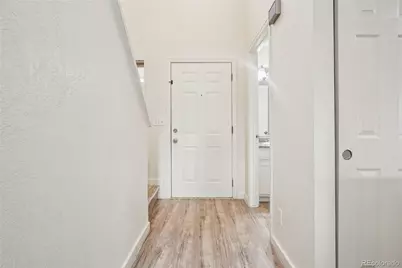 1147 S Ventura Circle #D, Aurora, CO 80017 - Photo 5