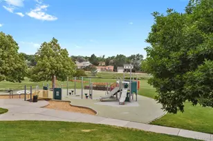 1147 S Ventura Cir, Aurora, CO 80017 - Photo 37