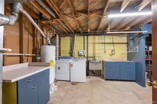 1024 S Hazel Ct, Denver, CO 80219 - Photo 23