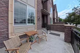 592 Brookhurst Ave, Highlands Ranch, CO 80129 - Photo 3