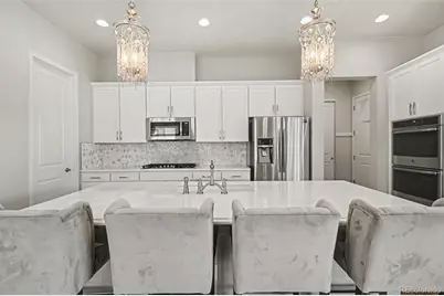 6421 Village Lane, Centennial, CO 80111 - Photo 9