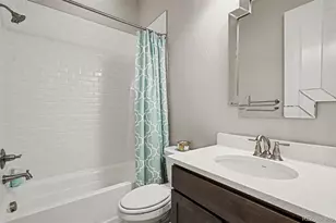 6421 Village Ln, Centennial, CO 80111 - Photo 23