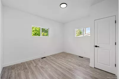 5755 W 43 Avenue, Denver, CO 80212 - Photo 17