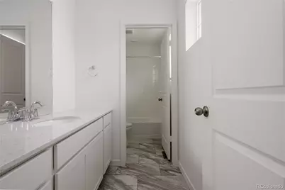 21824 E 39th Avenue, Aurora, CO 80019 - Photo 37