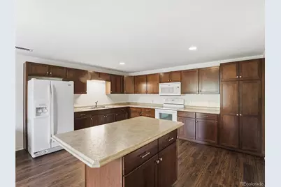 6945 S Robertsdale Way, Aurora, CO 80016 - Photo 33