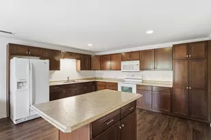 6945 S Robertsdale Way, Aurora, CO 80016 - Photo 33