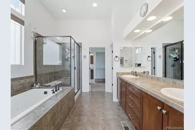 6945 S Robertsdale Way, Aurora, CO 80016 - Photo 27