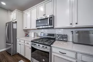 23283 E Jamison Dr, Aurora, CO 80016 - Photo 11