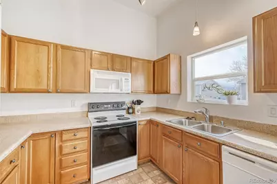 1055 Sunrise Circle, Dacono, CO 80514 - Photo 11