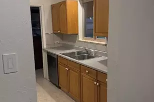 3060 Dahlia St, Denver, CO 80207 - Photo 11