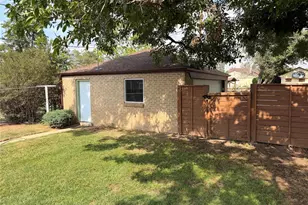 3060 Dahlia St, Denver, CO 80207 - Photo 15
