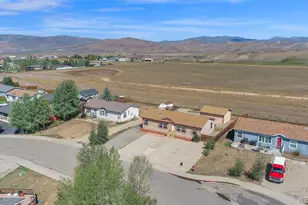 529 E Aspen Dr, Granby, CO 80446 - Photo 37