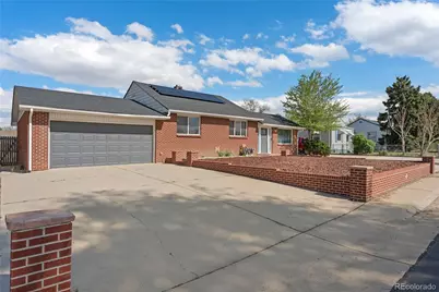 1960 Oakland Street, Aurora, CO 80010 - Photo 1