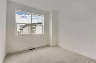 10886 E Hinsdale Cir, Centennial, CO 80112 - Photo 11