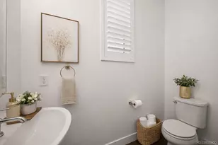 21416 E 61st Dr, Aurora, CO 80019 - Photo 11