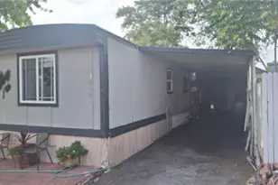 2853 Blue Jay St, Denver, CO 80260 - Photo 3